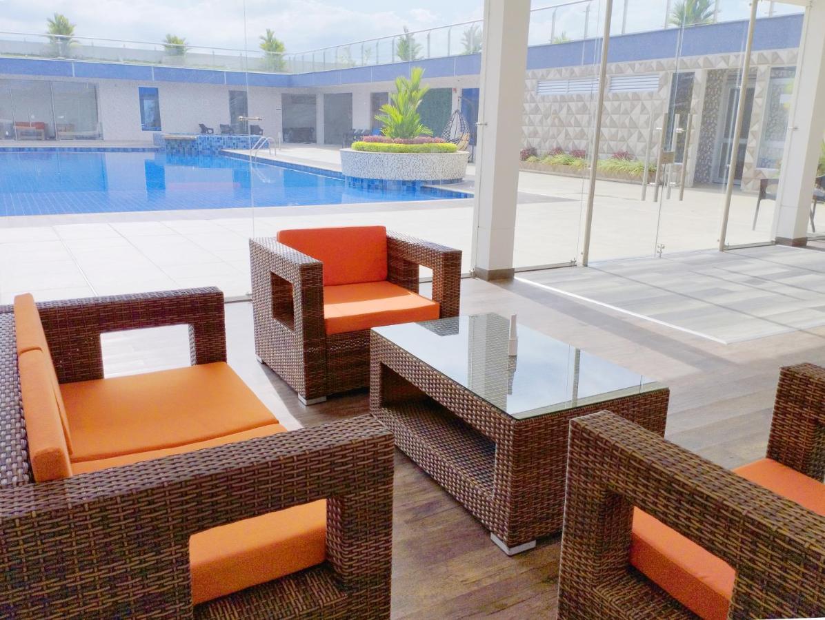Hotel Royal Elim International Cali Exteriör bild WOVEN PE rattan