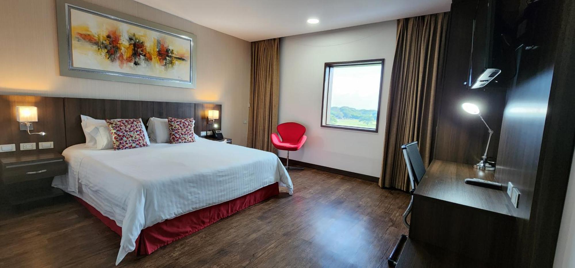 Hotel Royal Elim International Cali Exteriör bild Deluxe Room